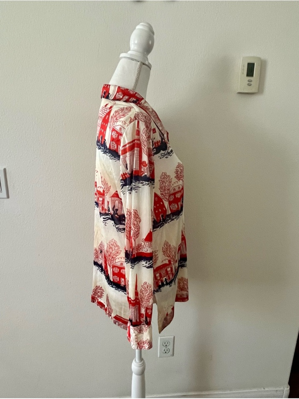 Graff California Wear red + cream button up blouse with a fun print #california - Picture 3 of 8